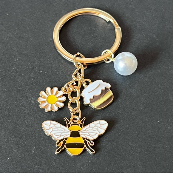 Bee and Honeypot Keychain Bag Charm - Picture 3 of 7